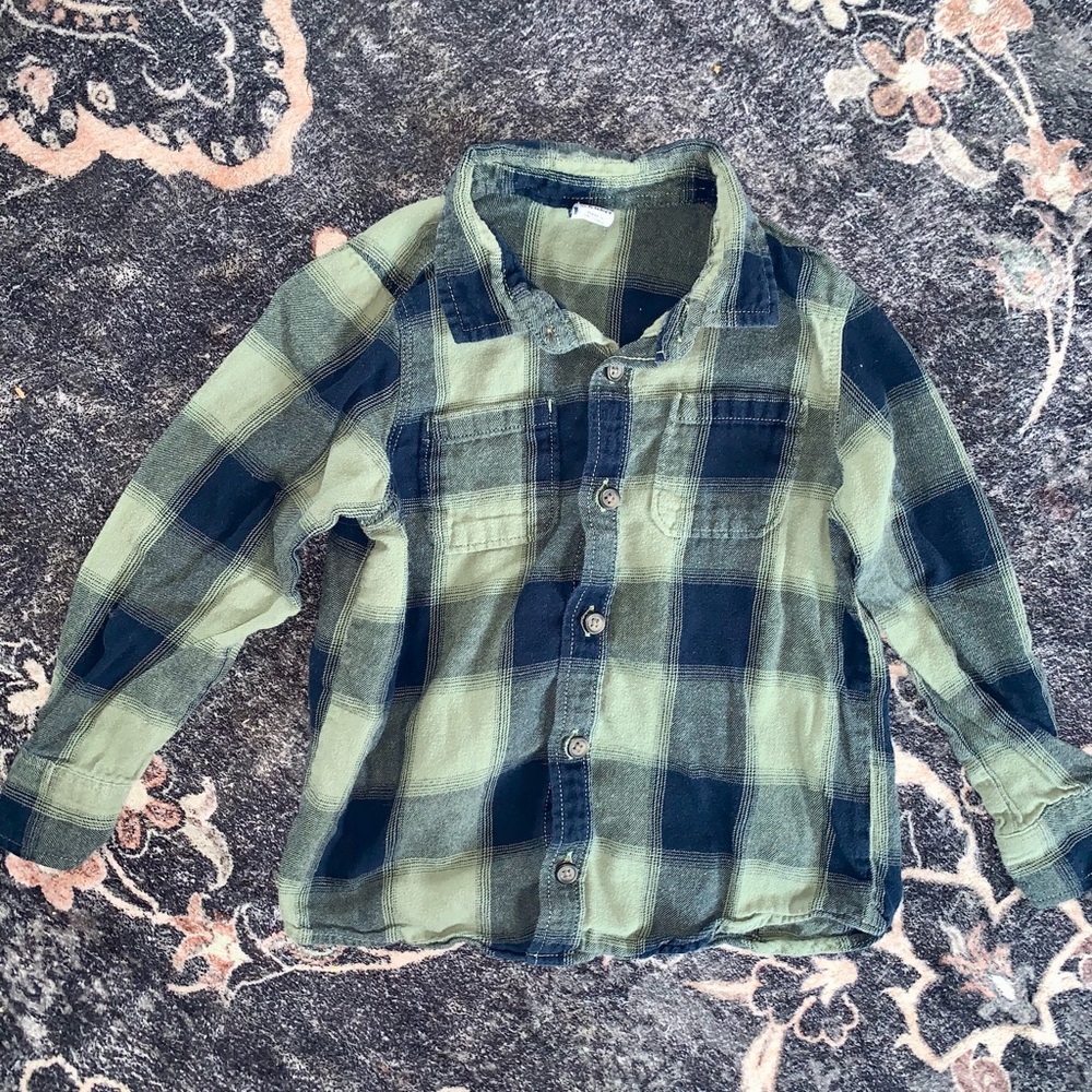 Old navy flannel 5t